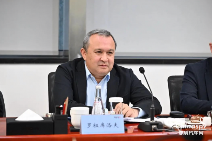 共建“一带一路” 谭旭光与乌兹别克斯坦汽车工业股份公司董事会主席就重卡合作落地开展交流
