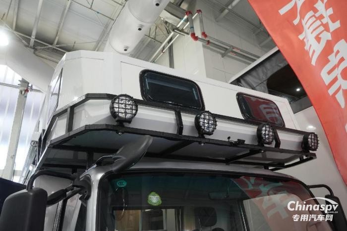 快上车！欧马可智蓝混动房车带你开启无忧之旅！