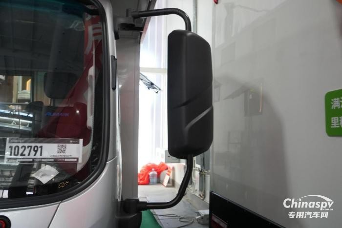 快上车！欧马可智蓝混动房车带你开启无忧之旅！