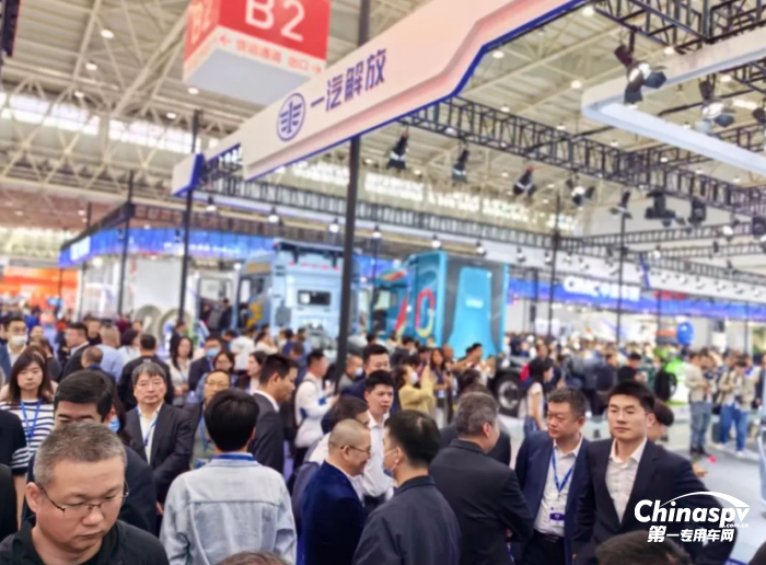 智能化产品成为展会“主角” 2023中国国际商用车展开幕