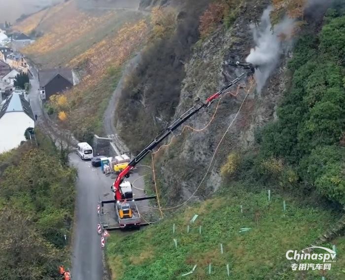 德国山峰开孔专用车